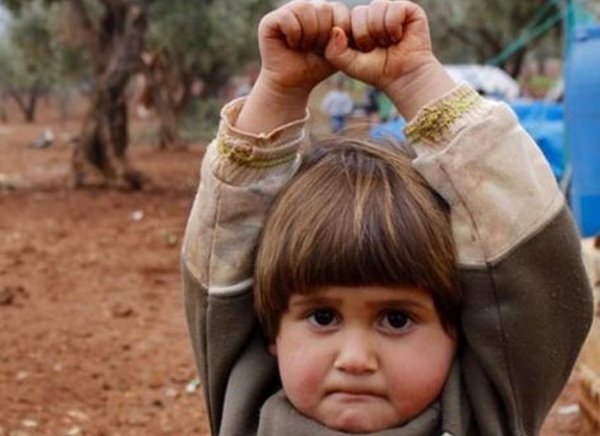 bambina siriana fotografo
