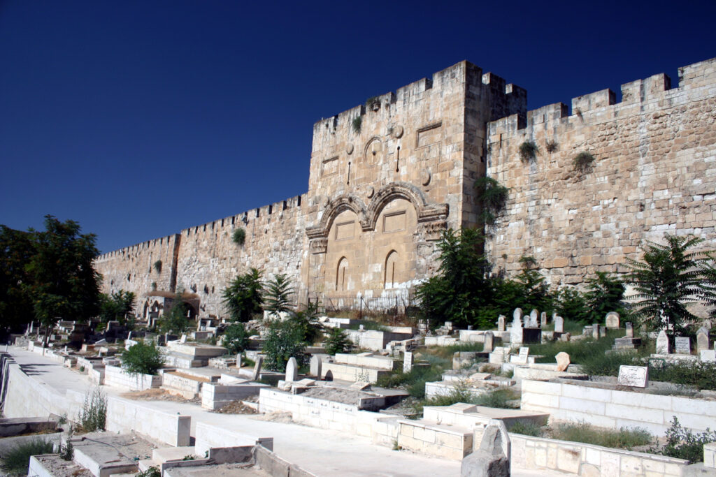 Chiesa di Pasqua: porta bella che immette al tempio di Gerusalemme